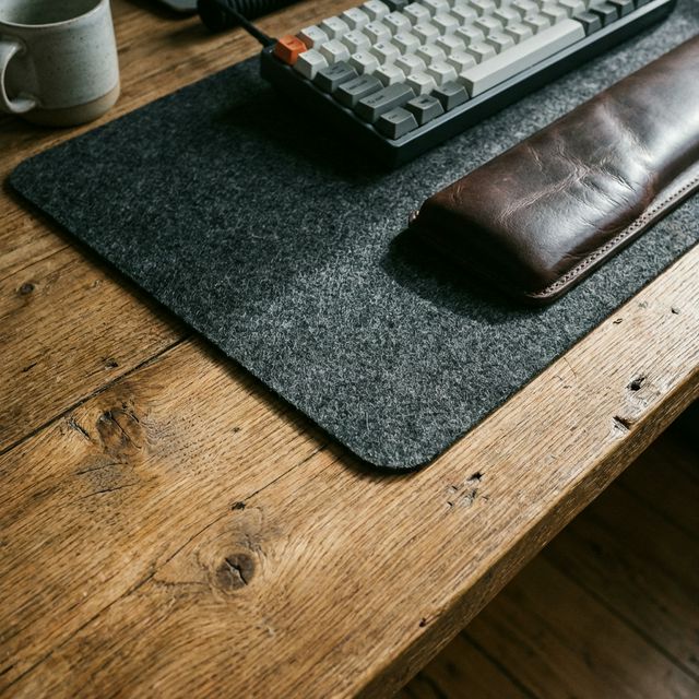 Best Mouse Pads & Wrist Rests 2026: Wool vs Leather vs Gel